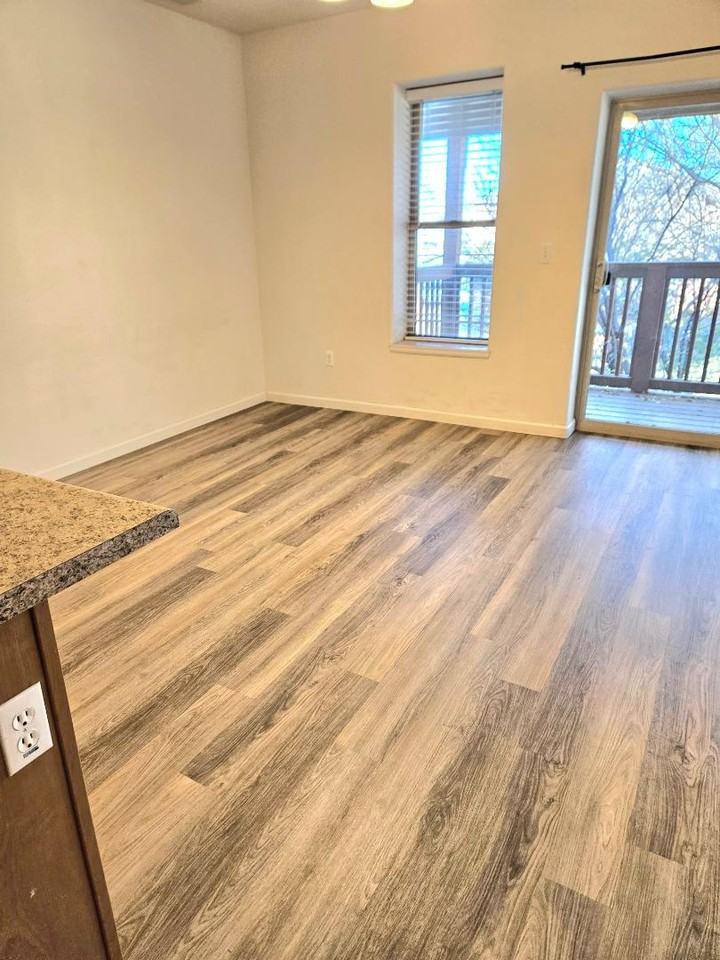 1212 Walnut Ave - Photo 2 of 8