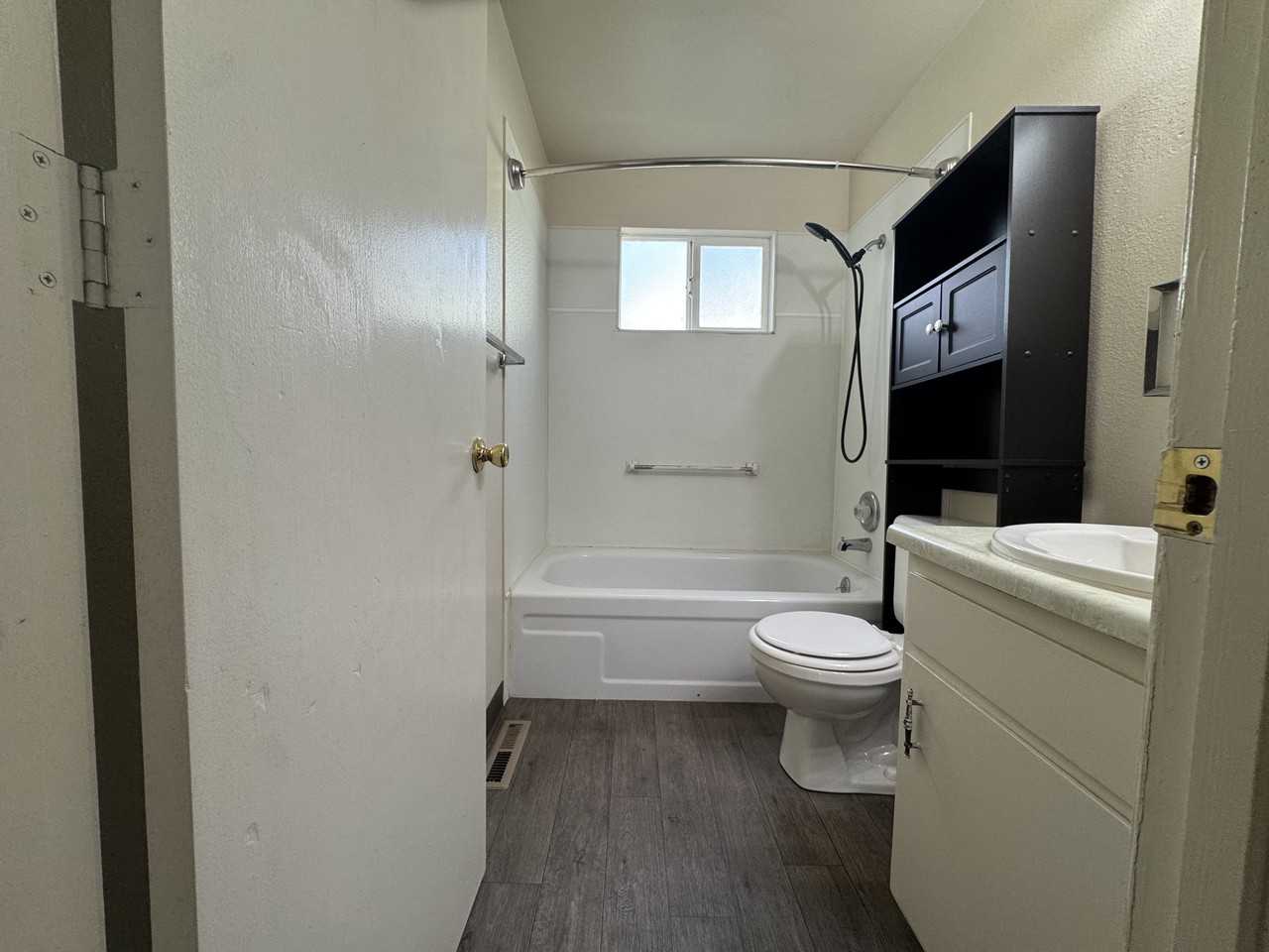 1380 Kittyhawk Ave #NA - Photo 5 of 10