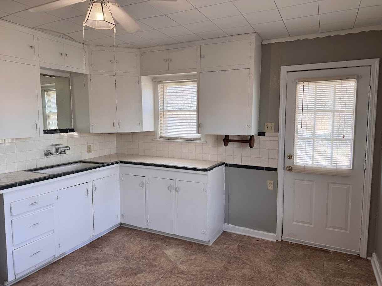 3402 Grant St #NA - Photo 5 of 18