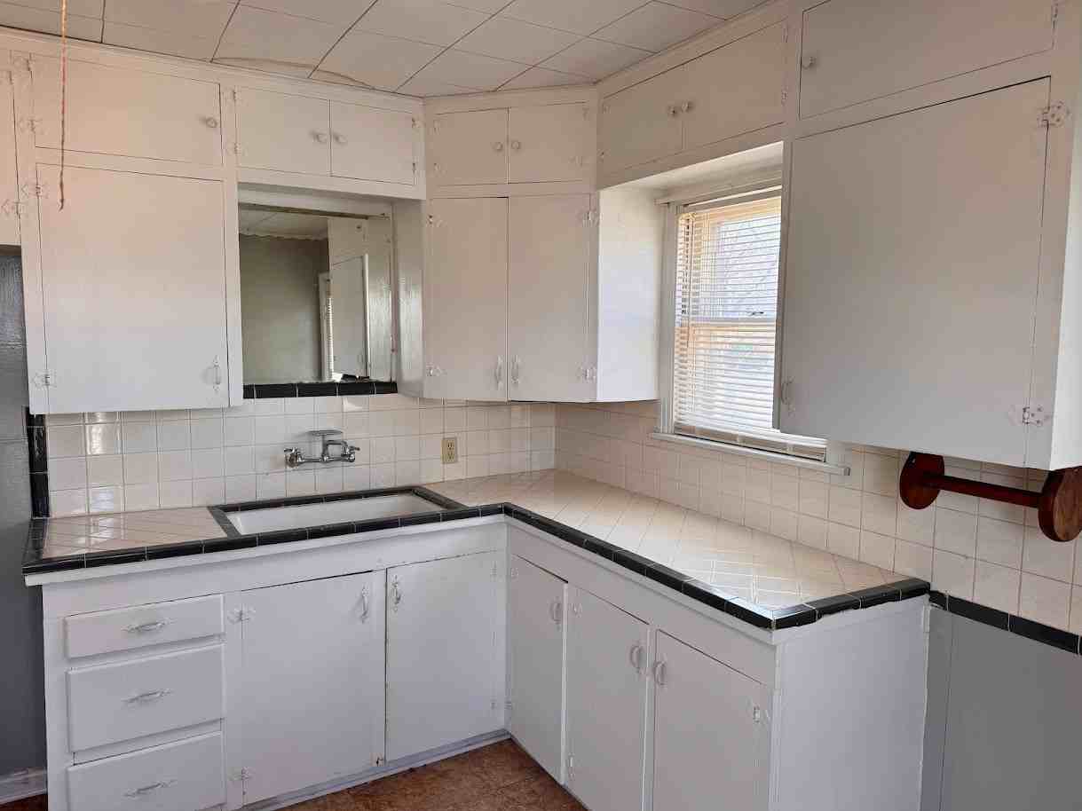 3402 Grant St #NA - Photo 6 of 18