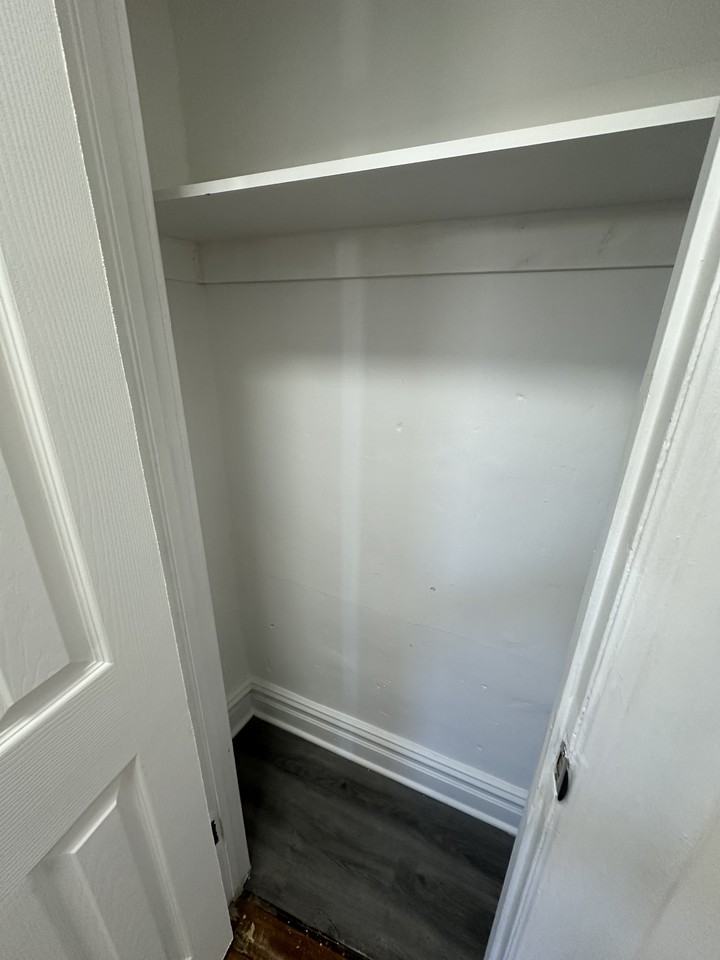 995 Summit Ave #304 - Photo 2 of 7