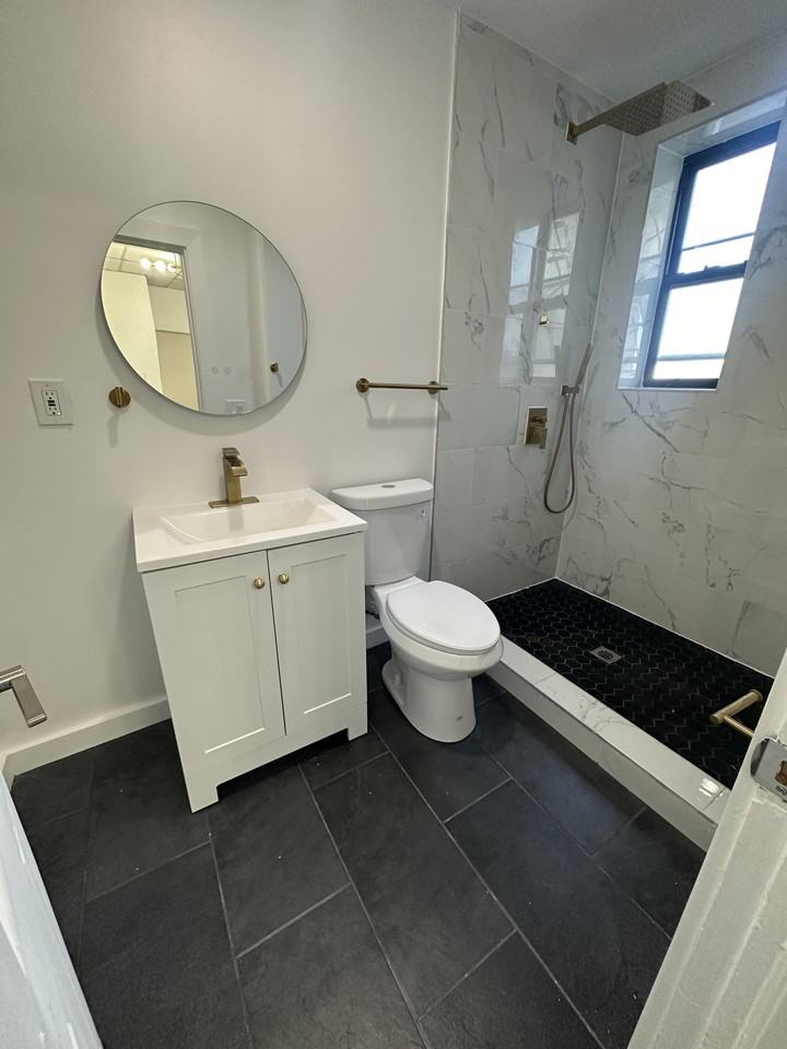 995 Summit Ave #304 - Photo 3 of 7