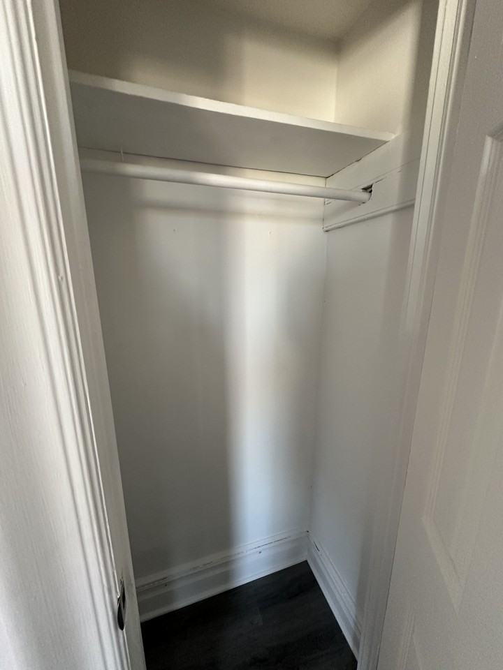 995 Summit Ave #304 - Photo 6 of 7