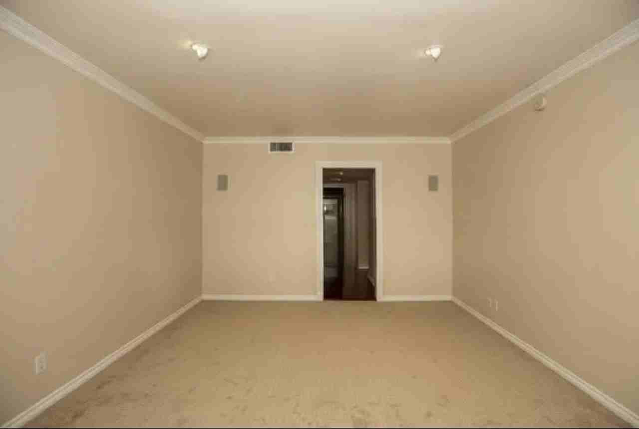 11970 Montana Ave #NA - Photo 5 of 50