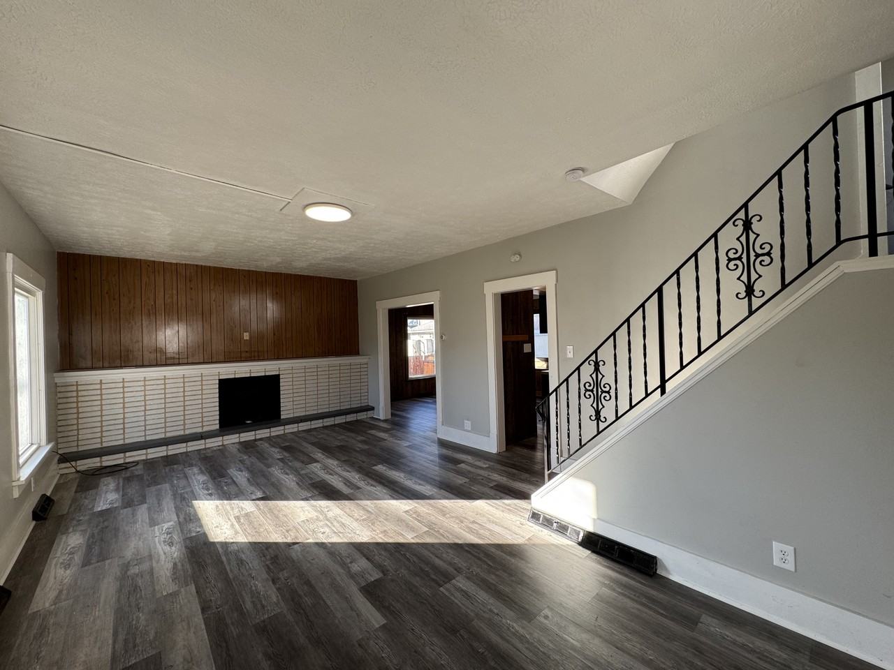 639 Maryland Ave Sw #NA - Photo 2 of 18