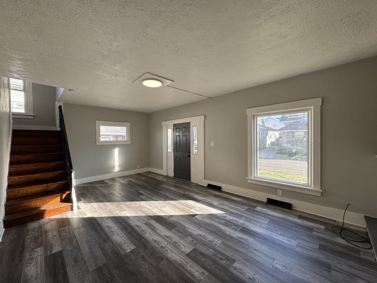 639 Maryland Ave Sw #NA - Photo 4 of 18