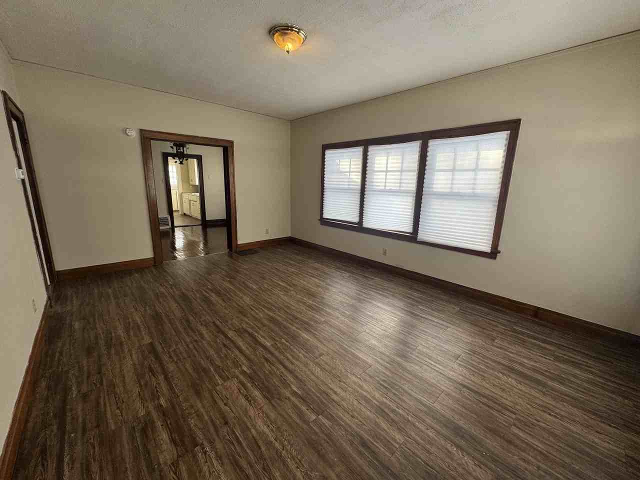 1211 Sheridan St #NA - Photo 3 of 17