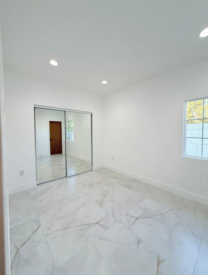 604 S Vicki Ln #NA - Photo 2 of 7