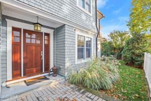 featured image of 39 Woodland Dr #B