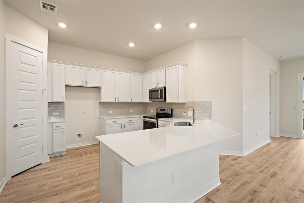 204 Indian Shoal Dr #NA - Photo 2 of 5