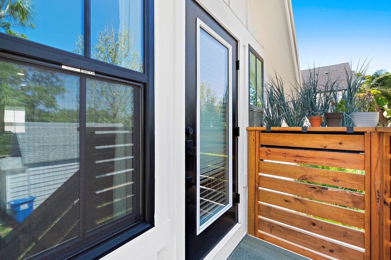 1501 14th St N #1-2 - Photo 3 of 11