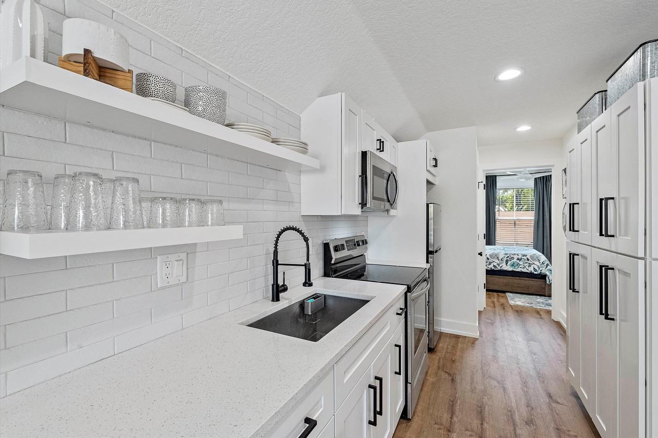 1501 14th St N #1-2 - Photo 6 of 11