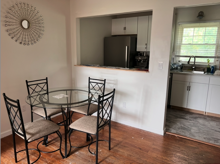 136 N Chestnut St #5C - Photo 2 of 6