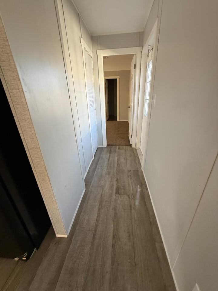 601 Harvey Rd - Photo 5 of 11