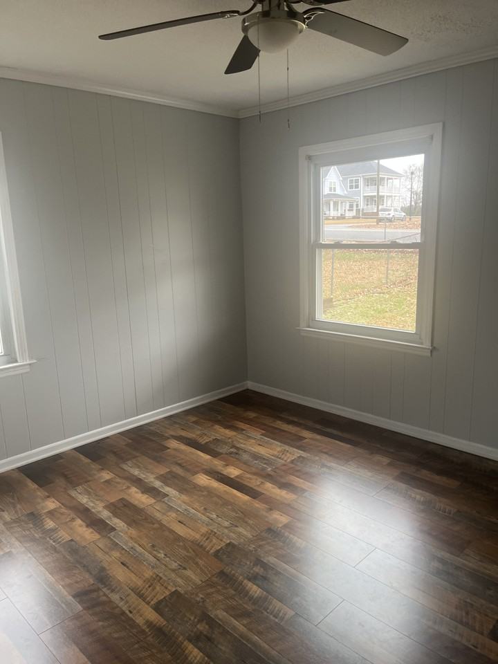 1210 Dooley St #NA - Photo 7 of 12