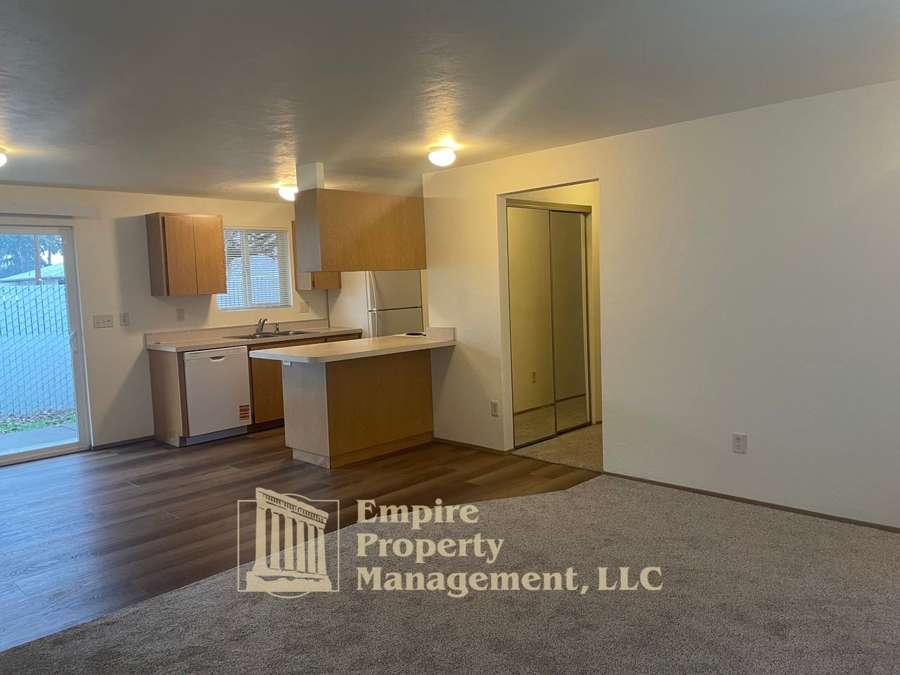 355 Maple St #1 - Photo 4 of 16