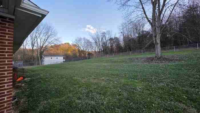 744 S Austin Springs Rd - Photo 3 of 13