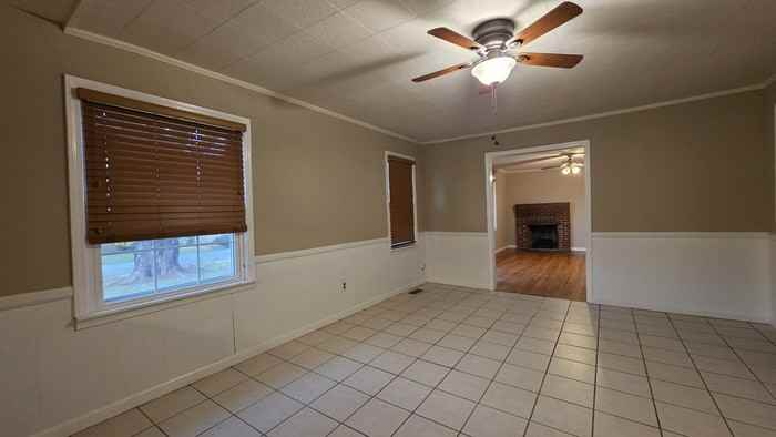 744 S Austin Springs Rd - Photo 6 of 13