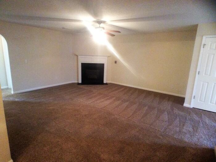 1894 Roble Dr - Photo 4 of 24