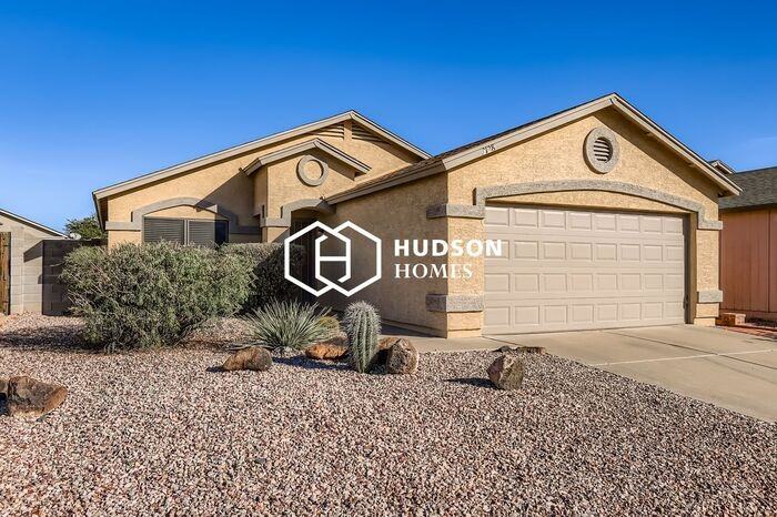 3128 W Robin Ln - Photo 3 of 30