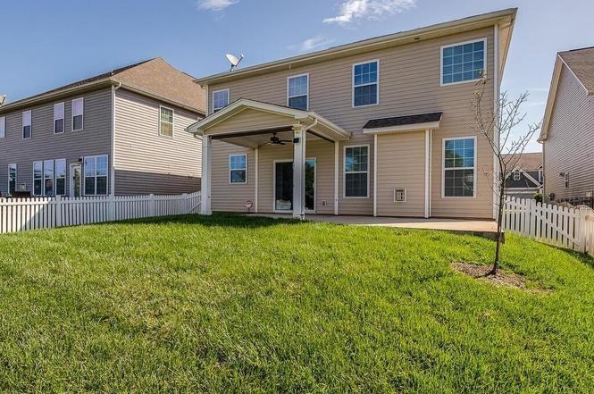 8810 Douglas Palace Ct - Photo 4 of 26