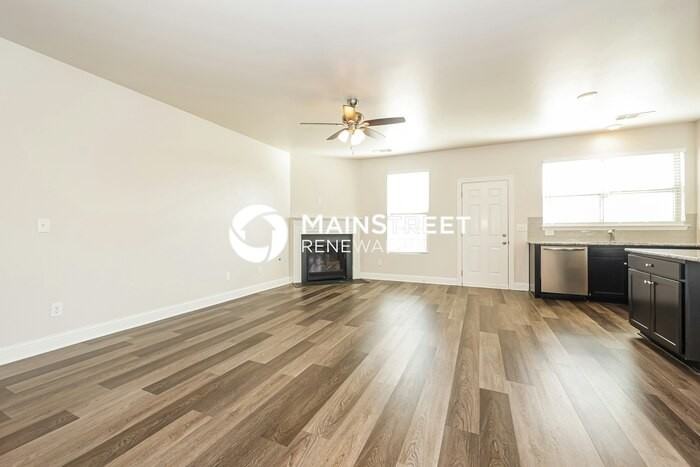 1010 Keeneland Dr - Photo 2 of 19