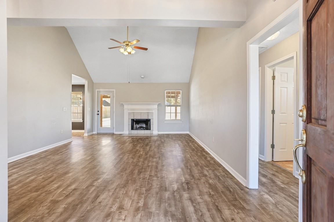 204 Birch Dr #1 - Photo 4 of 36