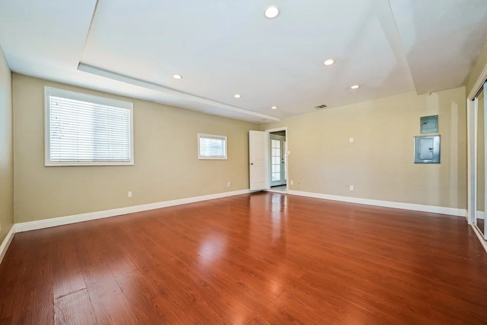 7532 Radford Ave #NA - Photo 3 of 11