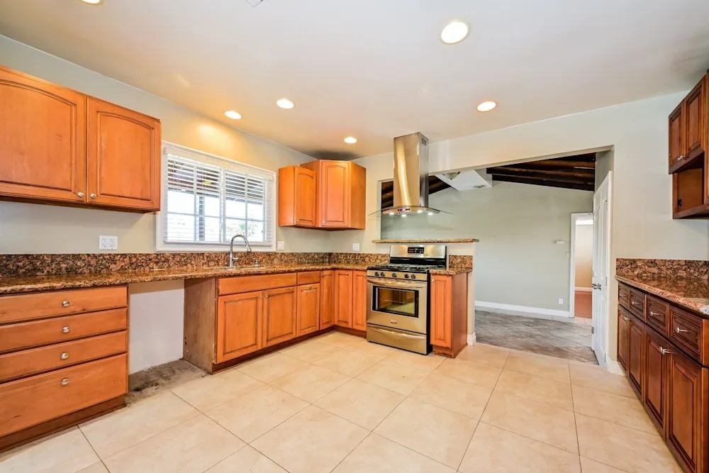 7532 Radford Ave #NA - Photo 5 of 11