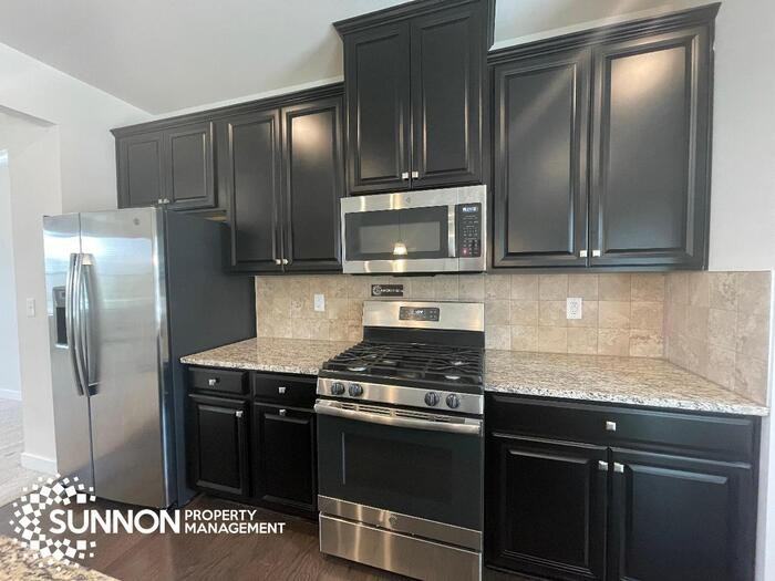 10720 Overlook Mountain Dr - Photo 3 of 15