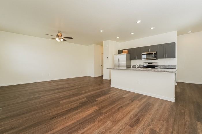 13405 Oneida Ln - Photo 4 of 15