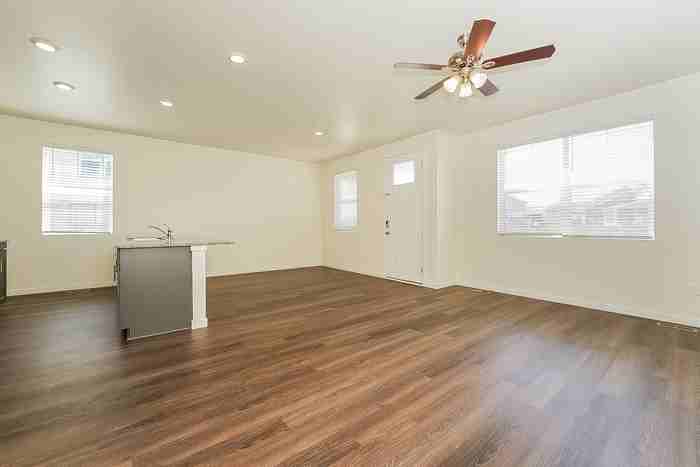 13405 Oneida Ln - Photo 5 of 15