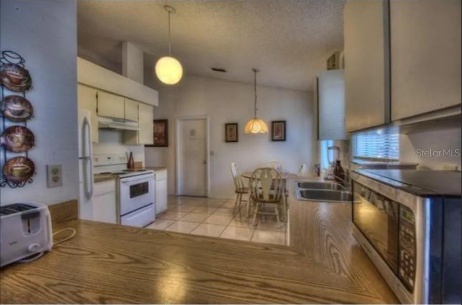 4854 Kingston Cir #1 - Photo 5 of 12