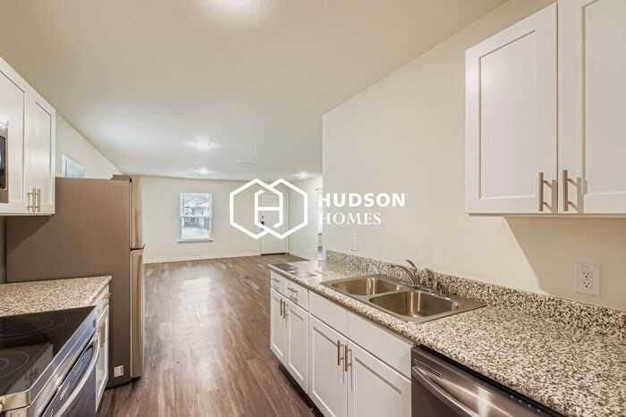 3105 Barling St - Photo 5 of 14