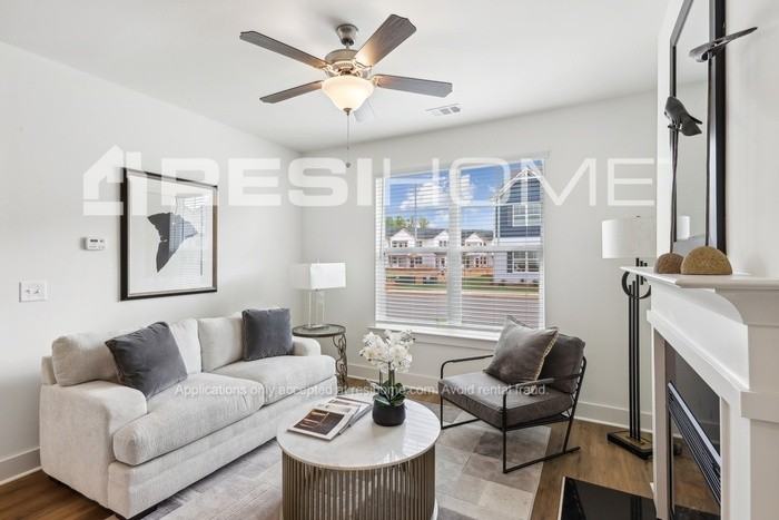 131 Alicia Way - Photo 6 of 23