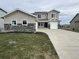 8111 N Sycamore Ave - Photo 1 of 1