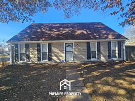 featured image of 6622 Amersham Dr