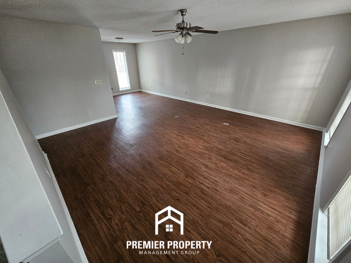 6622 Amersham Dr - Photo 4 of 41