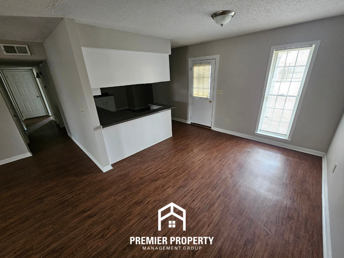 6622 Amersham Dr - Photo 5 of 41