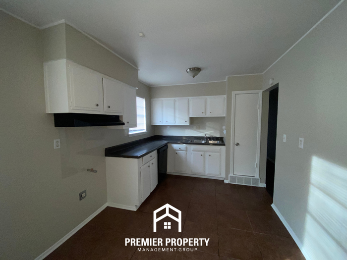 4155 Windermere Rd - Photo 5 of 15