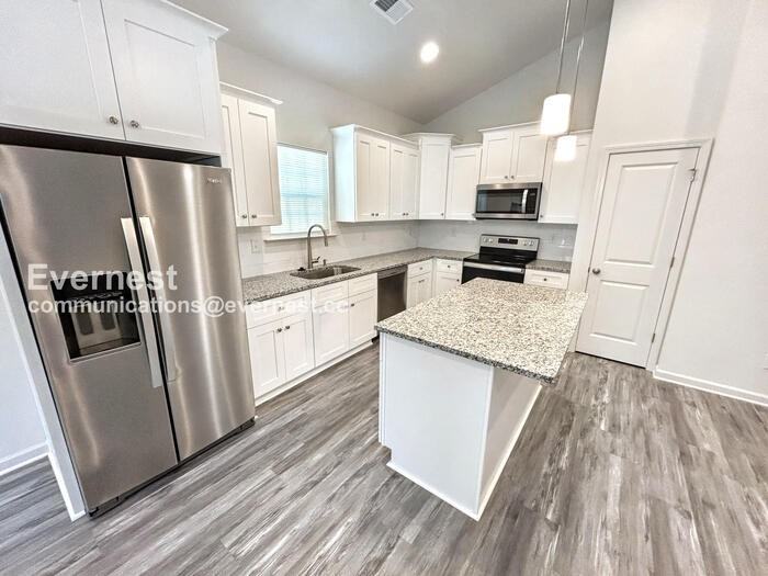 821 Key St - Photo 2 of 19