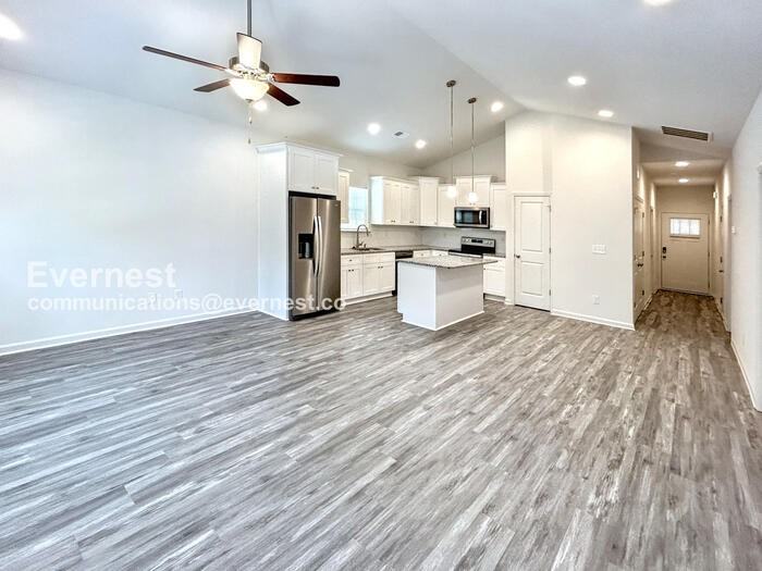 821 Key St - Photo 3 of 19