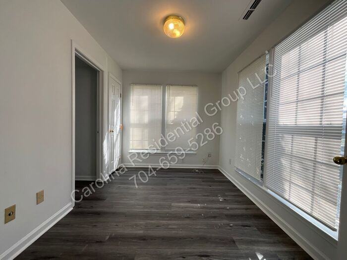 15709 Castle Watch Ave - Photo 3 of 17