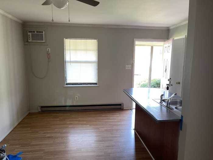 207 Cedar Dr #B - Photo 3 of 7