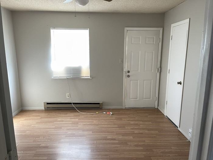 207 Cedar Dr #B - Photo 5 of 7