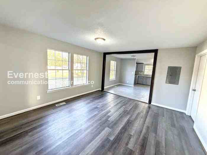 8211 5th Ave N - Photo 6 of 23