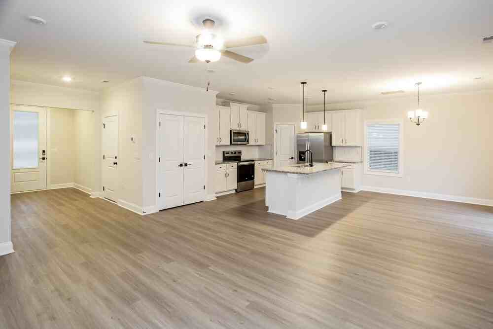 170 Wembury Ln - Photo 6 of 17