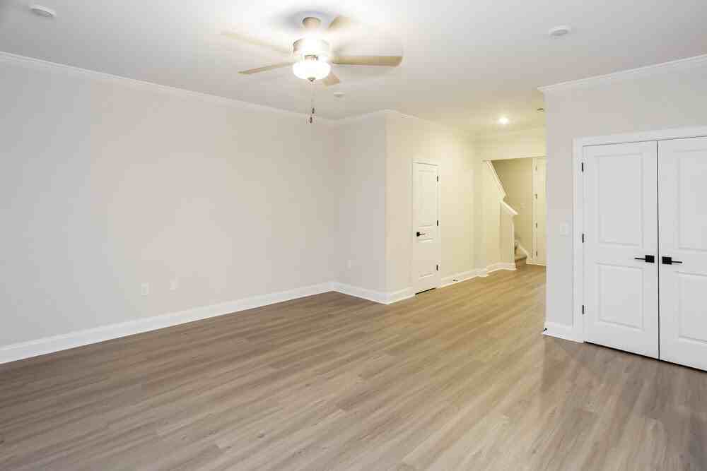 170 Wembury Ln - Photo 7 of 17