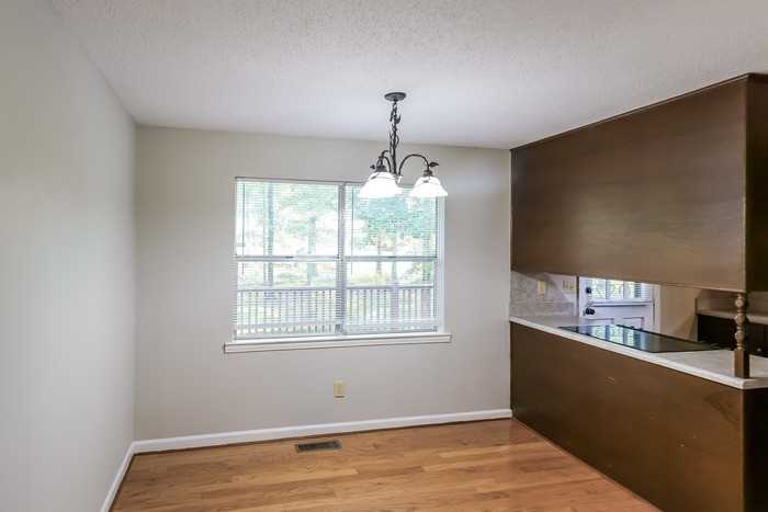 3211 Edenburg Dr - Photo 5 of 12