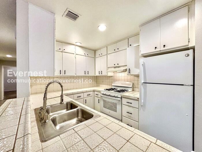 33892 Sky Blue Water Trl - Photo 2 of 27